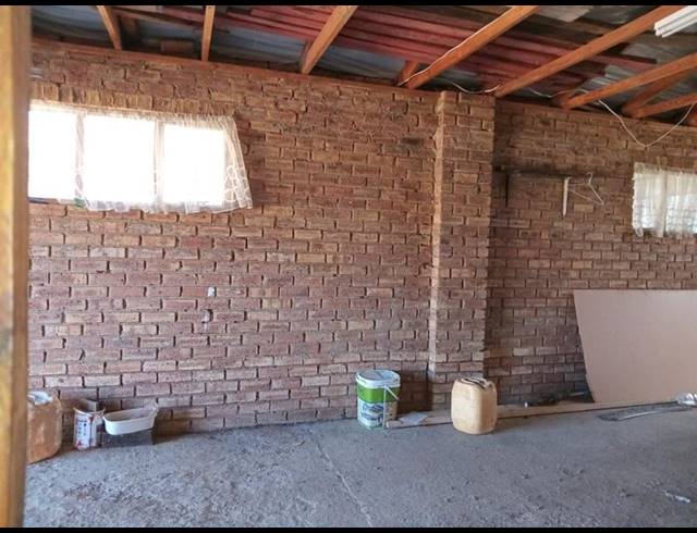 3 BEDROOM HOUSE FOR SALE IN GREENHILLS